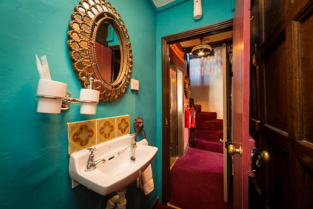 Trembling Madness Apartments York Ngoại thất bức ảnh
