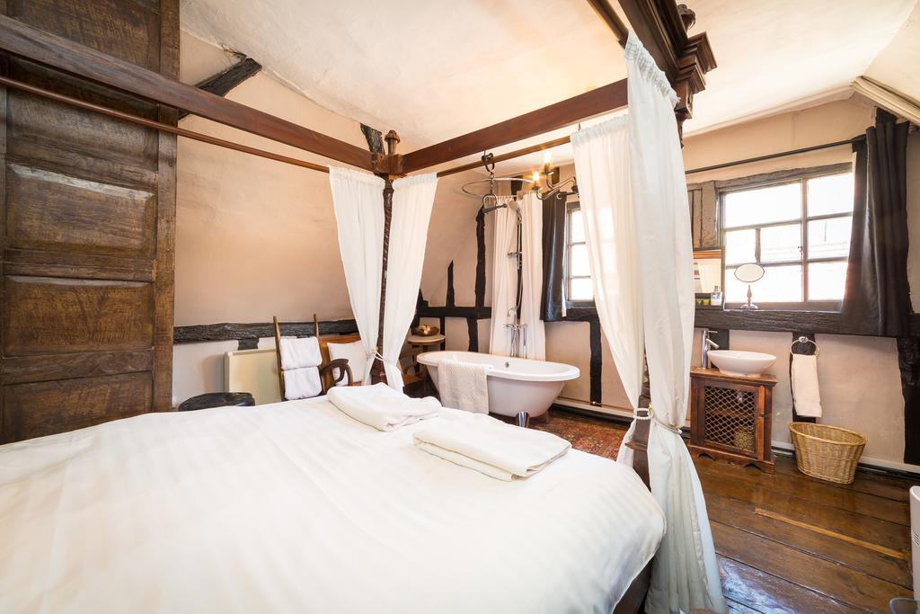 Trembling Madness Apartments York Ngoại thất bức ảnh